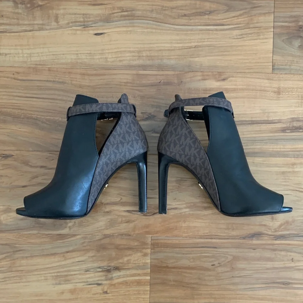 Michael Kors Black & Brown Peep-Toe Ankle Heels with Gold Buckle - Picture 4 of 7